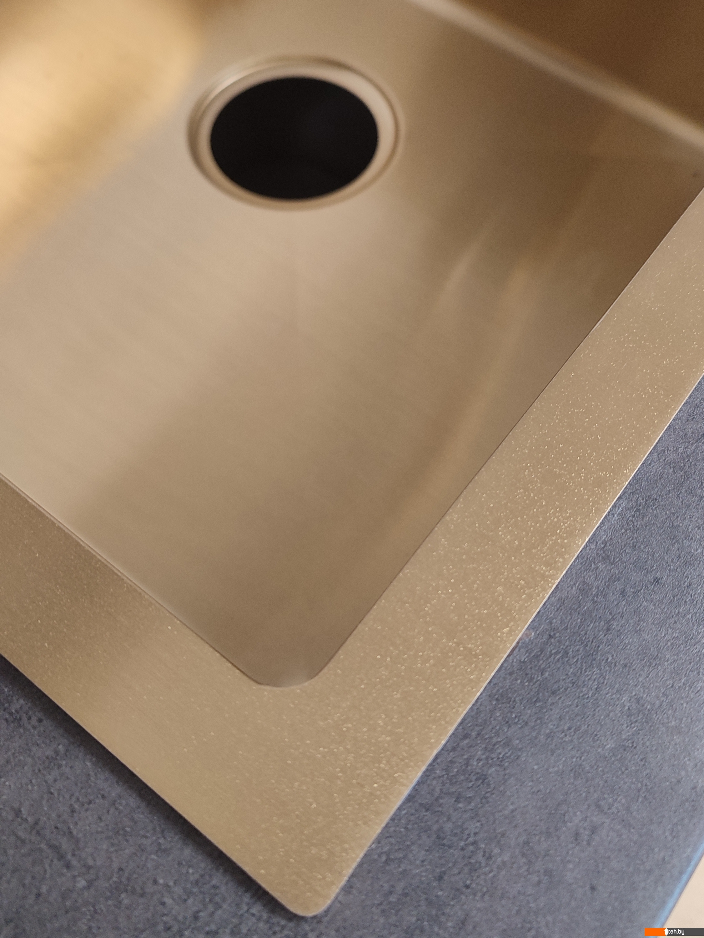 Кухонные мойки ARFEKA Eco AR 500*500 Golden PVD Nano