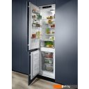 Холодильники Electrolux ENS8TE19S