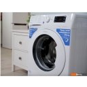 Стиральная машина Indesit BWE 81282 L