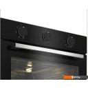 Духовые шкафы Indesit IFE 3634 BL