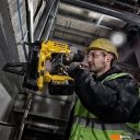 Скобозабиватели, гвоздезабиватели, степлеры DeWalt DCN890N (без АКБ) Скобозабиватели, гвоздезабиватели, степлеры DeWalt DCN890N (без АКБ)