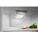 Холодильники Electrolux TwinTech 600 LNS9TE19S