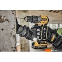 Шуруповерты, гайковерты, электроотвертки DeWalt DCD805NT (без АКБ, кейс)
