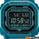 Наручные часы Casio G-Shock DW-B5600G-2E Наручные часы Casio G-Shock DW-B5600G-2E
