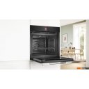 Духовые шкафы Bosch Serie 8 HBG7241B1