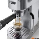 Кофеварки и кофемашины DeLonghi Dedica EC890.M
