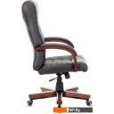 Офисные кресла и стулья Бюрократ KB-10WALNUT/B/LEATH (черный)