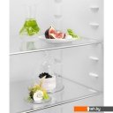 Холодильники Electrolux LRB3AE12S