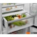 Холодильники Electrolux ENC8MD19S