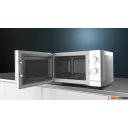 Микроволновые печи Siemens iQ300 FF020LMW0 (белый)
