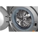 Стиральная машина LG F4V5RGP2T